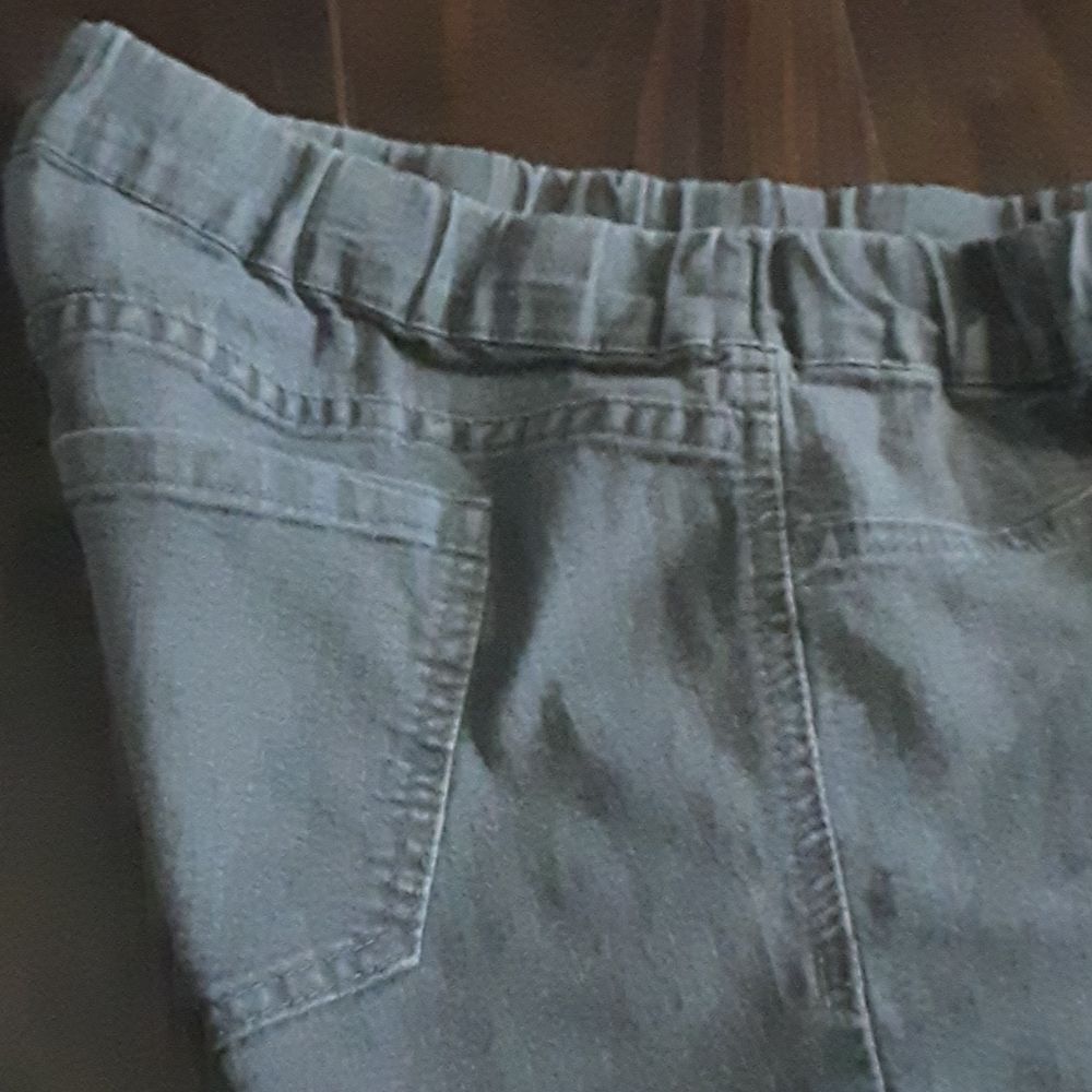 EUC Forever 21 Skinny Jeans Size 12